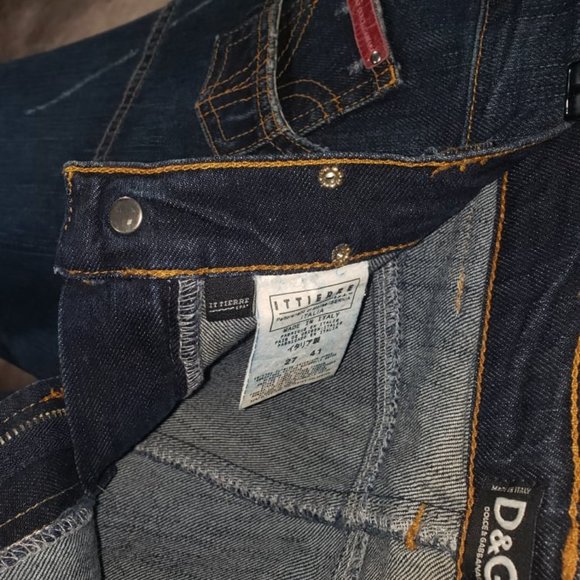 Dolce & Gabbana Dark Denim – Curve-Hugging Must-Have Jeans Size 27×41 - Picture 5 of 11